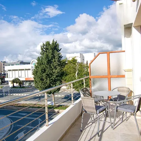 דירה Phaedrus Living: Flat 101 פאפוס